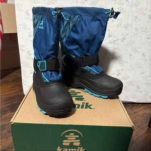 Kamik Navy and Black Snow Boots
